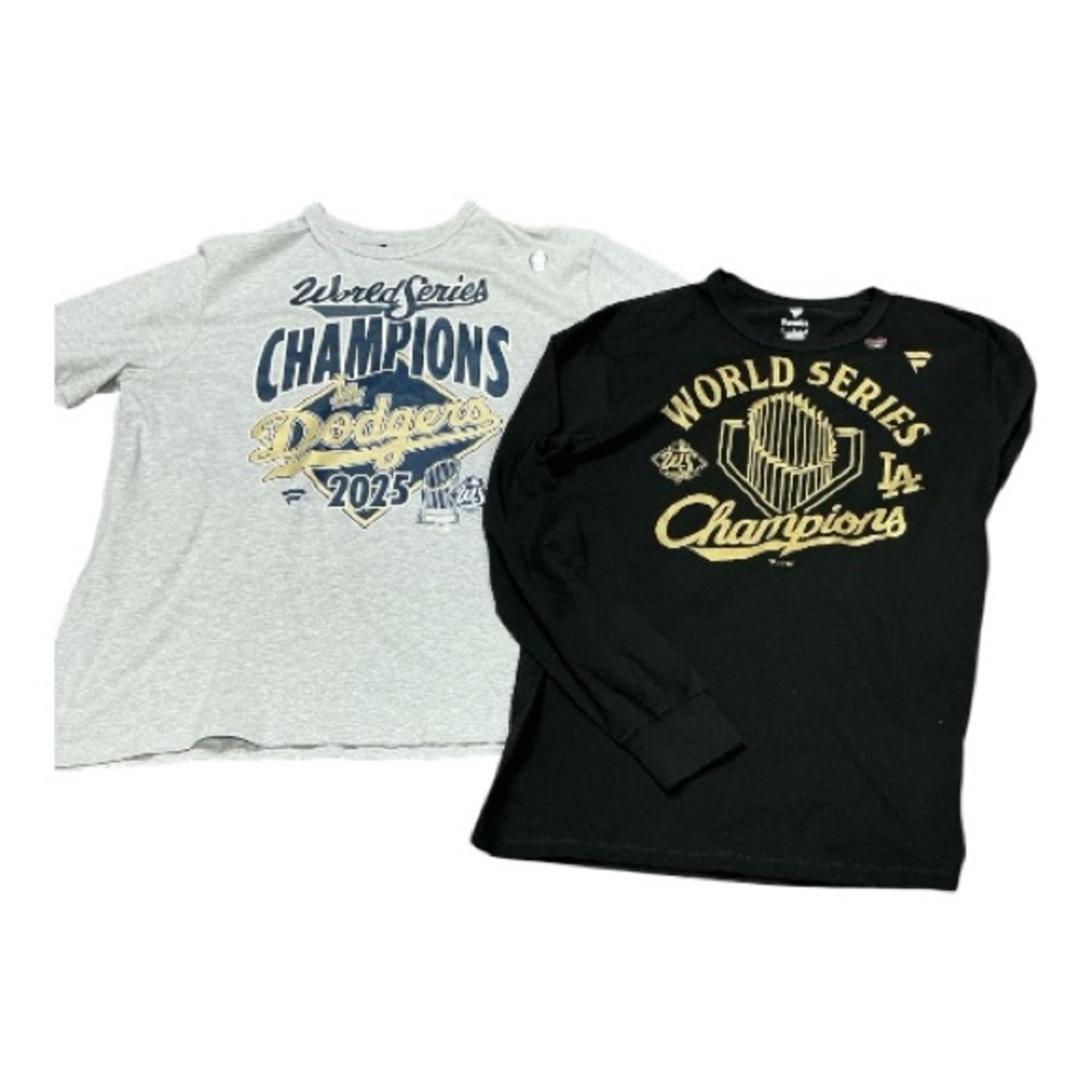 Fanatics - NWT - World Series Champions Men’s Tees - Black and Gray